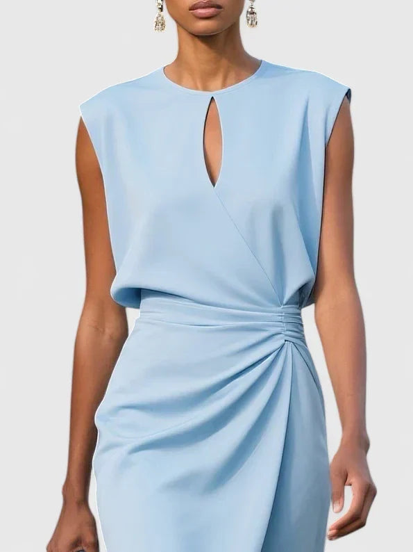 Sleeveless Gathered Waist Dress with Smooth Draping