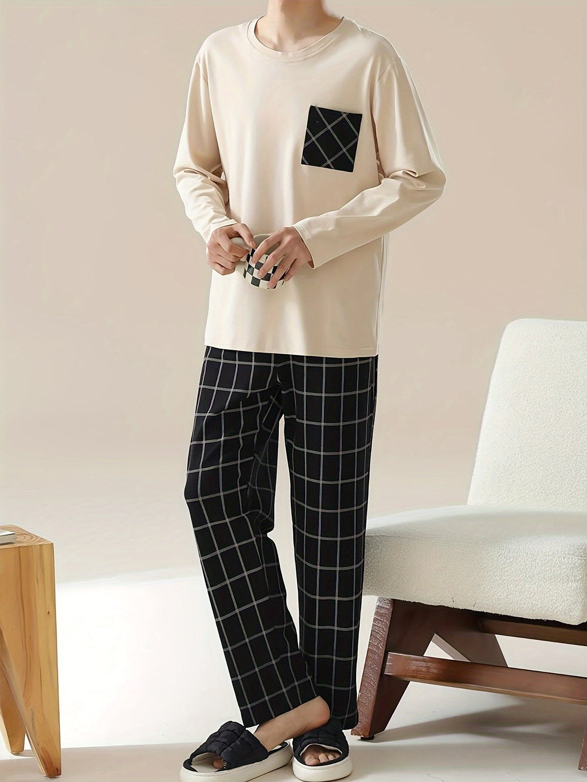 Round Neck Loungewear Set with Long Sleeves and Checked Trousers, Chest Pocket