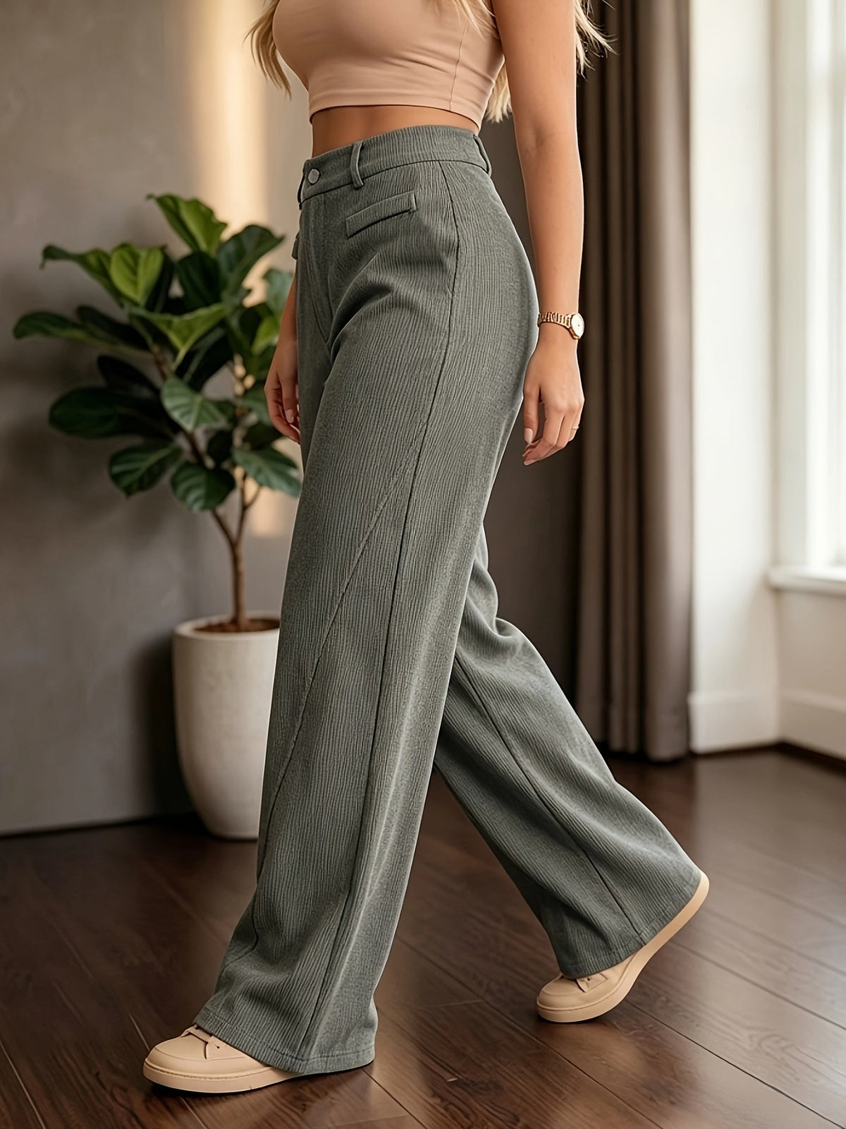 High-Waist Wide-Leg Trousers with Functional Pockets and Structured Waistband