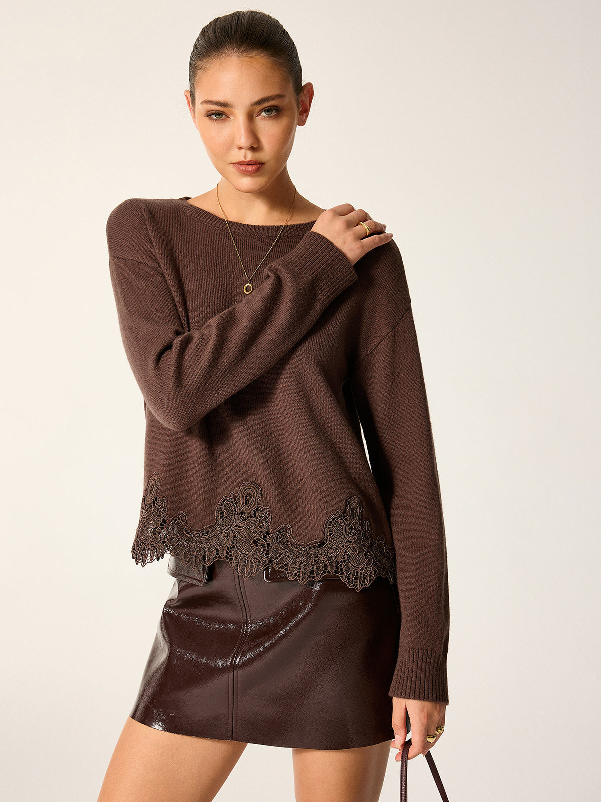 Acrylic Nylon Wool Pullover Sweater with Medium Stretch and Hip-Length Coverage