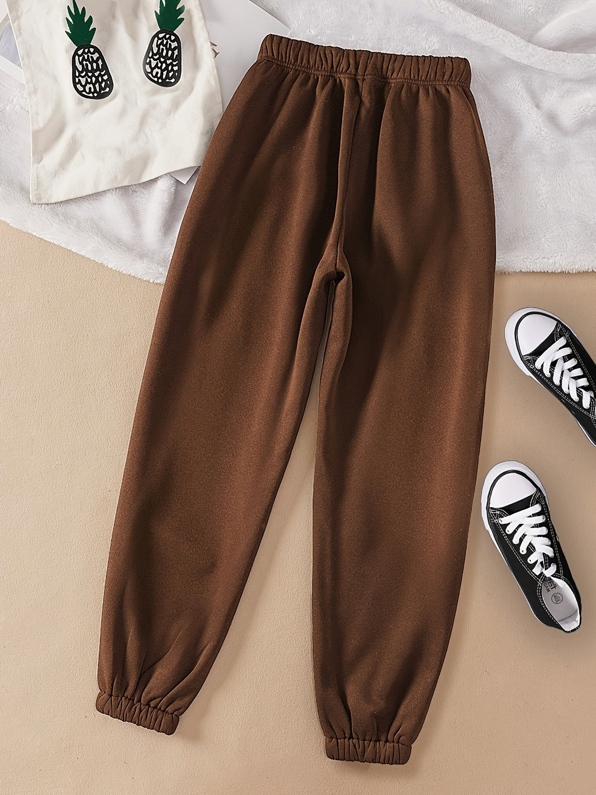 Tapered Joggers with Adjustable Drawstring and Relaxed Leg Cut
