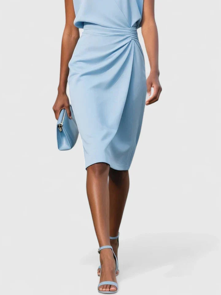 Sleeveless Gathered Waist Dress with Smooth Draping