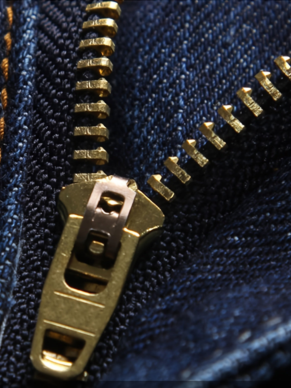 Cargo Pants with Multiple Pockets and Relaxed Fit, Reinforced Stitching