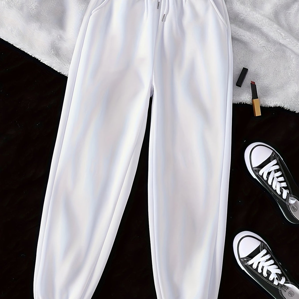 Tapered Joggers with Adjustable Drawstring and Relaxed Leg Cut