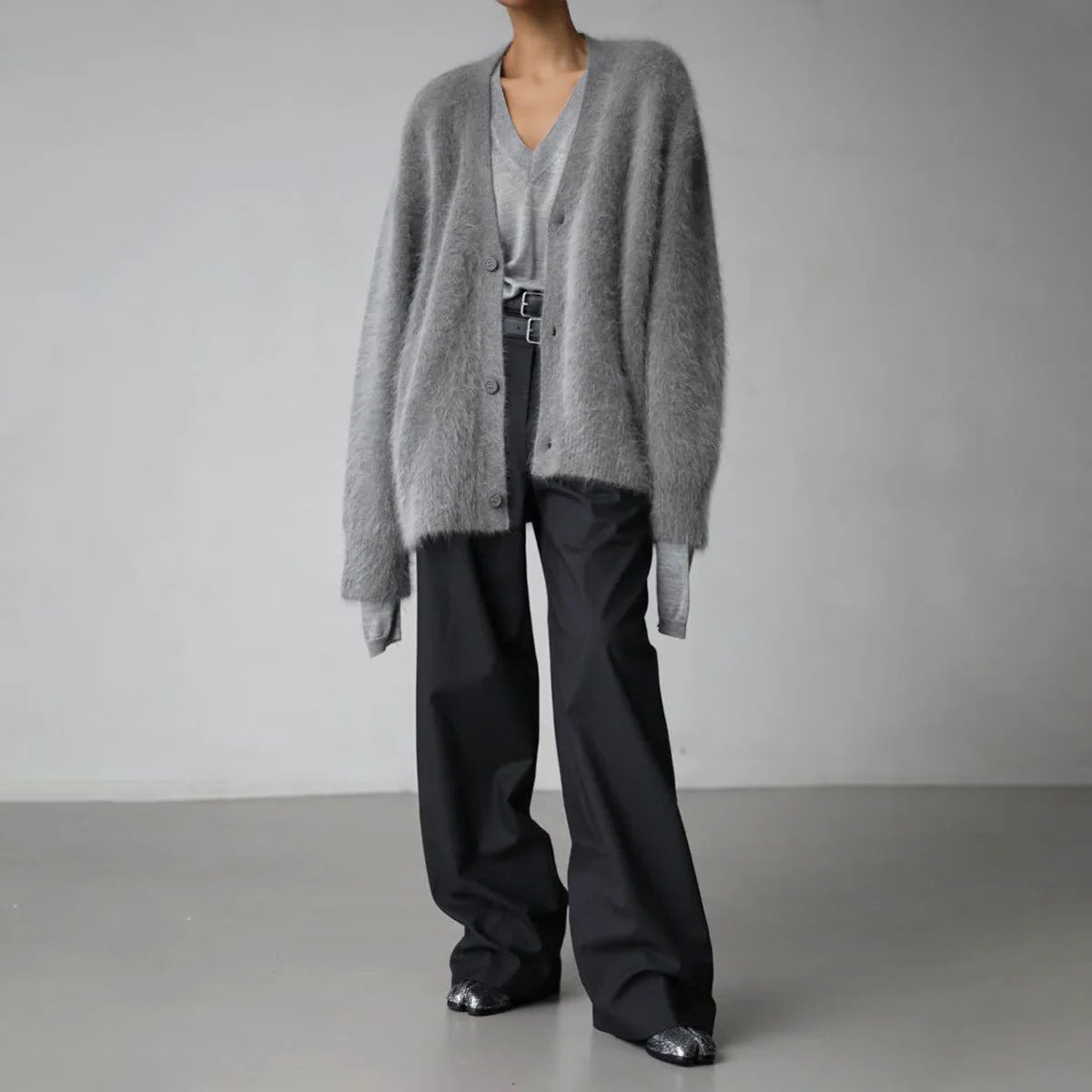 Womens Wool Sweater with Round Neckline and Long Sleeves