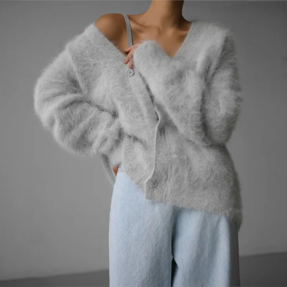 Womens Wool Sweater with Round Neckline and Long Sleeves