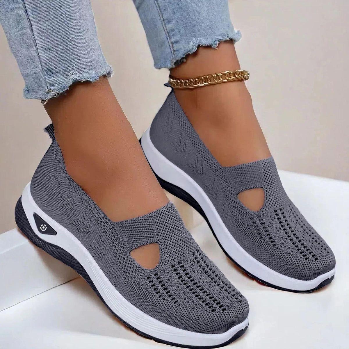 Womens Slip-On Mesh Shoes with Memory Foam and Triple Arch Support