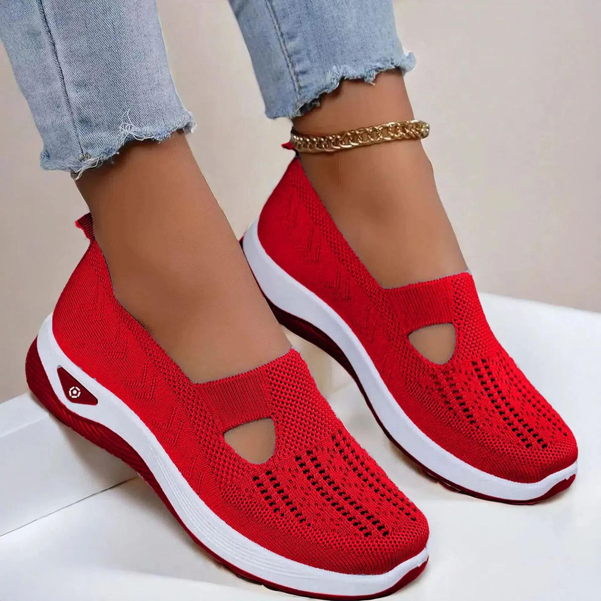 Womens Slip-On Mesh Shoes with Memory Foam and Triple Arch Support