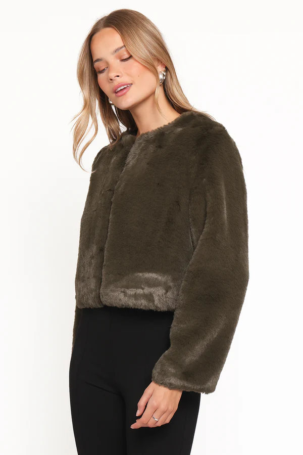 Women’s Cropped Faux Fur Jacket, Soft Lined Winter Jacket