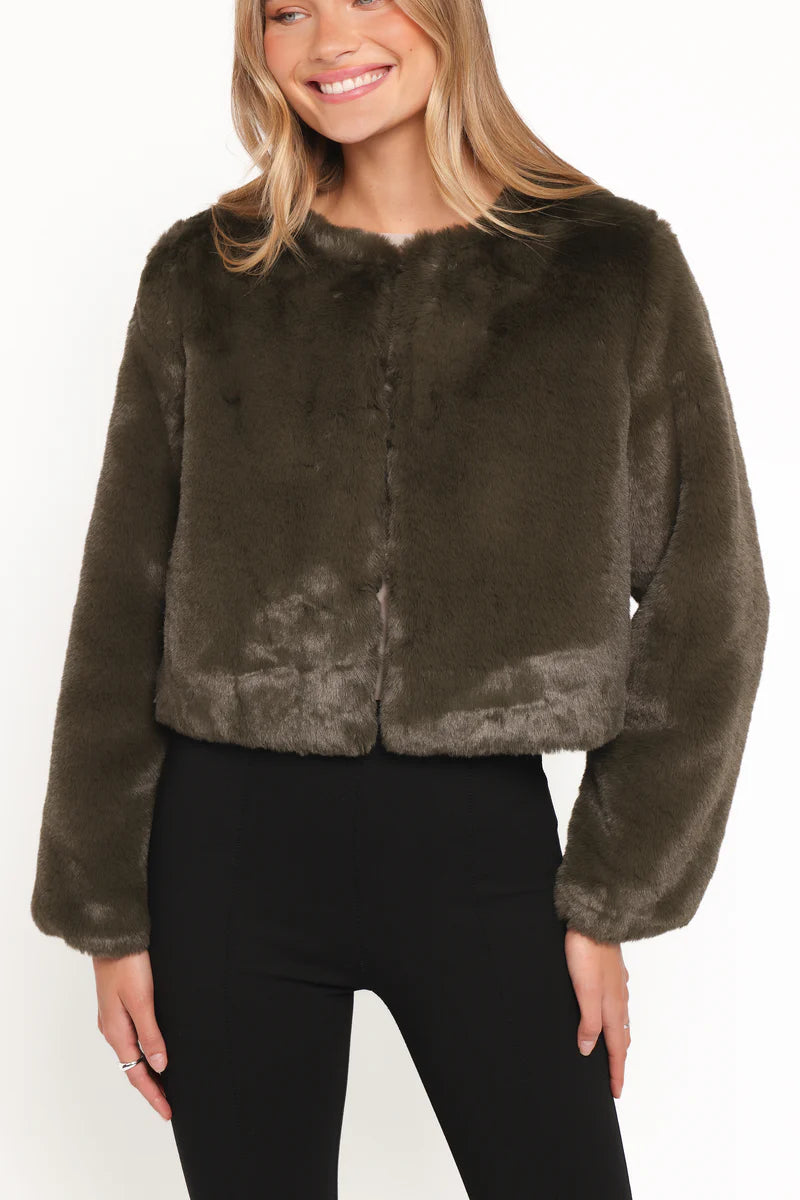 Women’s Cropped Faux Fur Jacket, Soft Lined Winter Jacket