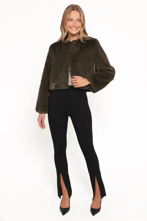 Women’s Cropped Faux Fur Jacket, Soft Lined Winter Jacket